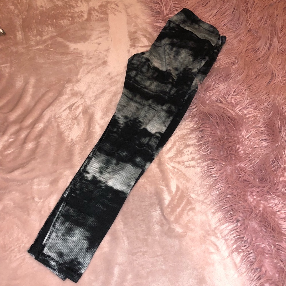 Workout pants - Picture 2 of 6